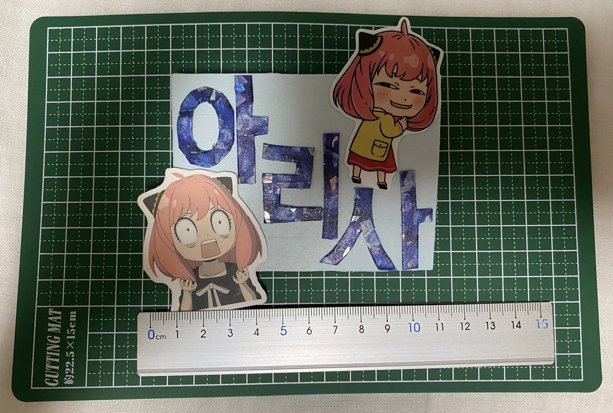 TXTミーグリの名札の大きさは名刺や手のひらサイズじゃなくても全然