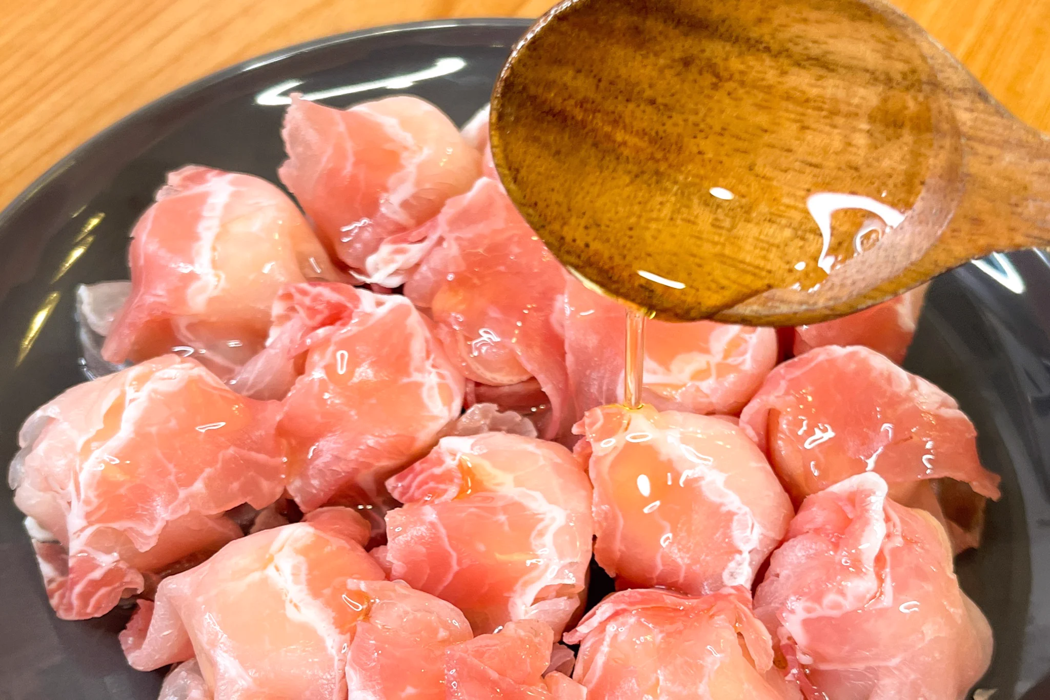 超シンプルながらも間違いないおいしさ。「居酒屋風！生ハムキャンディーチーズおつまみ」