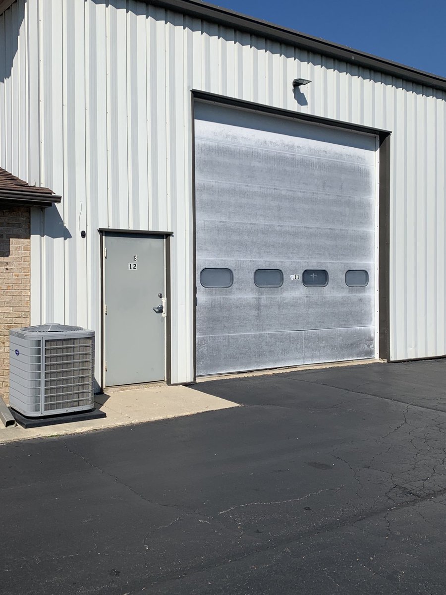 CatchingCoach's tweet photo. Behind these Doors something GOOD this way cometh!!
See you in November!!
#BackStops
#YearRound
#TurfIt https://t.co/fTu8wu9Fec