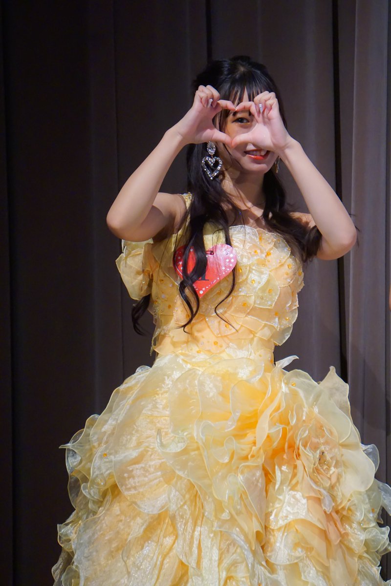 t15926535's tweet photo. 220807 辻本奈那 ドレス
@nana719nana
 
#辻本奈那
#bestaff 
#ビースタッフ 
#bgc2022
#ハーフアップ https://t.co/KLZdHYl2jQ