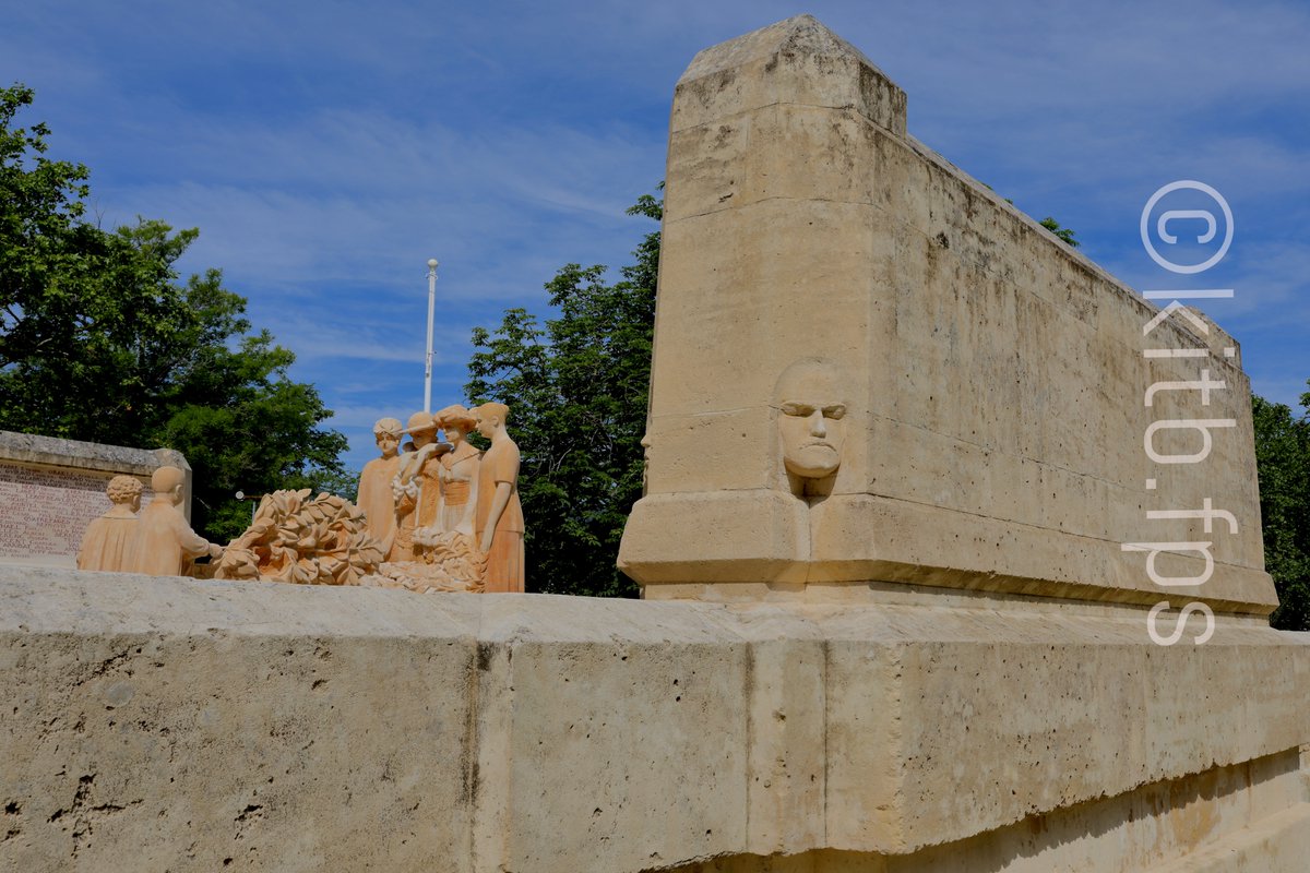kitfps's tweet photo. Header Picture: War Memorial...
Sculptor: Paul Darde.
Lodeve (L'Occitane) France. https://t.co/0RvCAfP3Yp