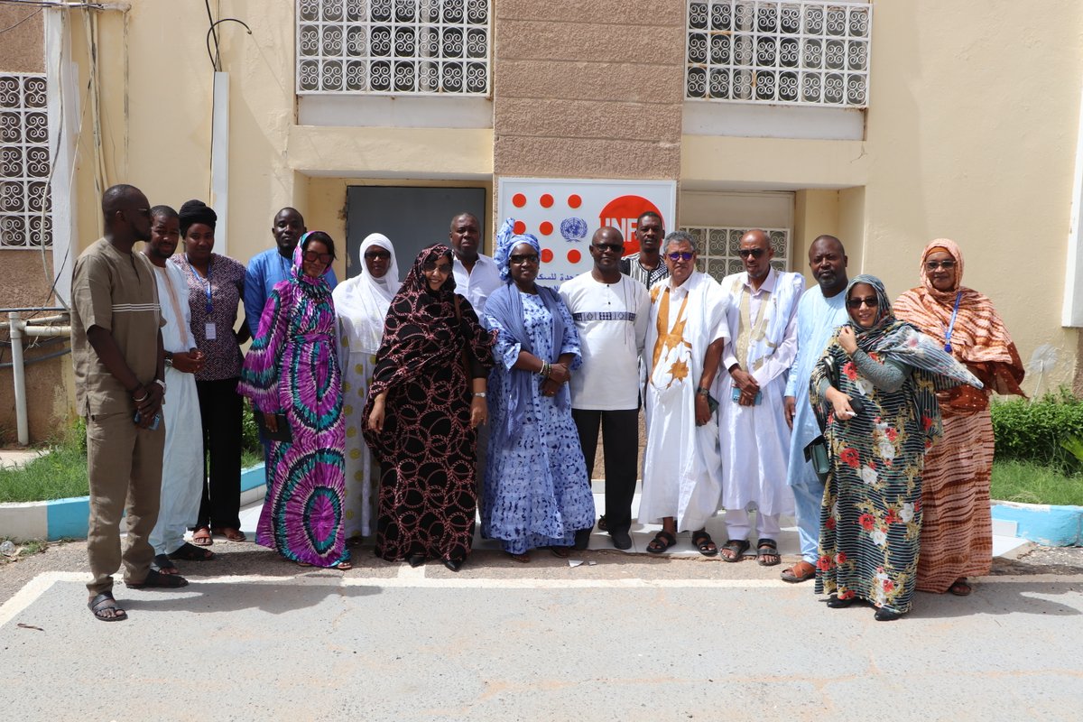 unfpamauritania's tweet photo. L'équipe de l'@unfpamauritania fête la promotion de @VallLemine Chargé de programme P&amp;D, nommé Ministre de l'élevage #mauritanie 

Nos vœux de succès pour cette nouvelle mission
@Atayeshe @amatavel @dienekeita @ibpete03 https://t.co/Gv1VGwRjRw