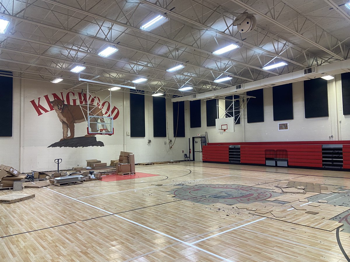 Halling_LS_WHE's tweet photo. And the OLD becomes NEW! ๐ ๐จ ๐ซ ๐พ๐พ
@HumbleISD
@HumbleISD_WHE
@ElizabethFagen
#BetheLight
#WHEareRESILIENT
#KMSDEMODAY https://t.co/NeRKwZbDXi
