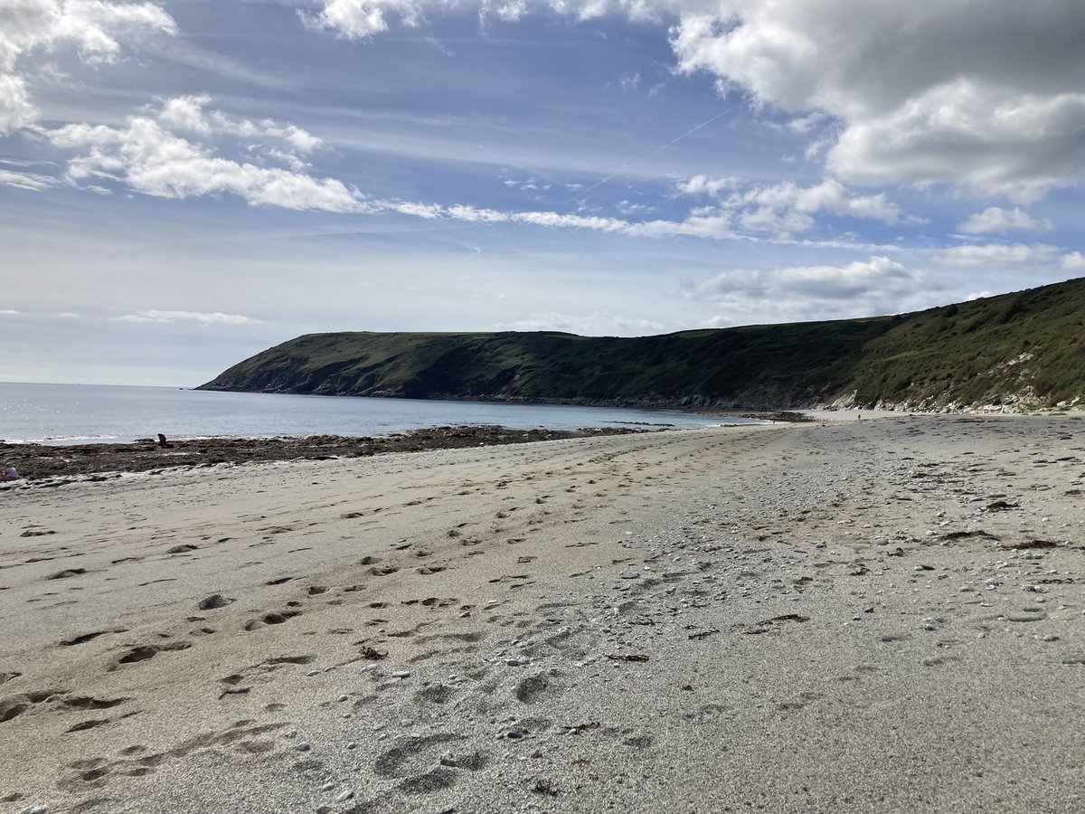 Ron_ejuleff's tweet photo. Lovely 1st visit to #VaultBeach for an hour or 2.  #GorranHaven #Cornwall #Kernow 👌😎 https://t.co/wv2efPLmqB