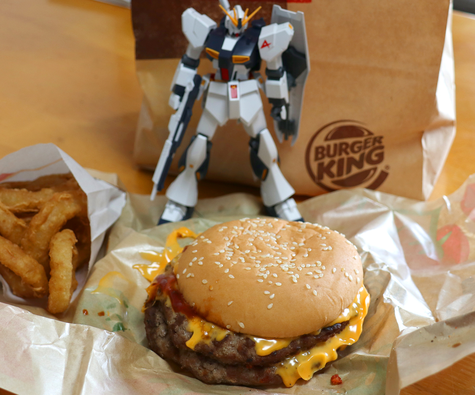 佐藤ショウジ on Twitter "広告で見て即近所にないバーガーキングを探し→ディアブロ・ガーリックダブルチーズバーガー1390円を