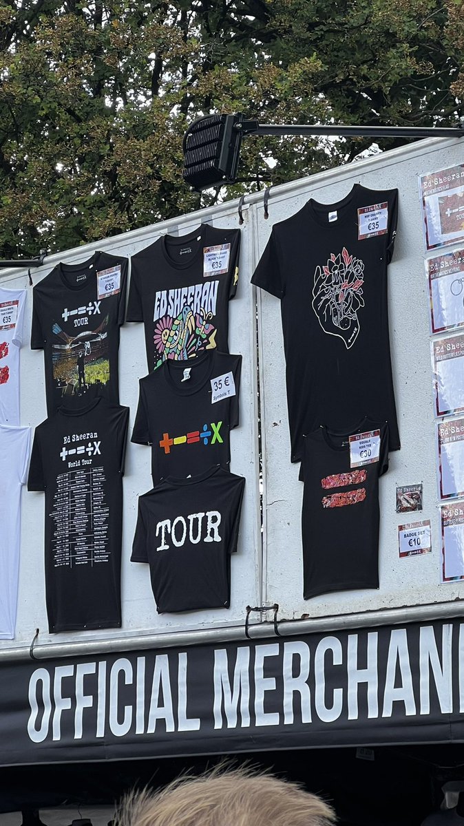 nimms__'s tweet photo. Went to the Olympic stadium to buy @edsheeran tour merch before my show. So hard to decide!! Already got the bucket hat &amp; the wristbands planning to get some more the other days 😍 #EdSheeran https://t.co/sTOTSFFfkR