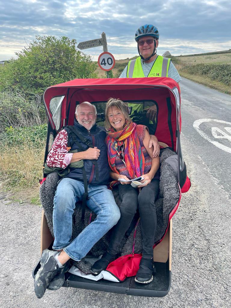 bsidefest's tweet photo. No better way to celebrate a wedding anniversary than a b-side trishaw ride! 💍🙌
#bside22 #Portland https://t.co/8hXMOvScoQ