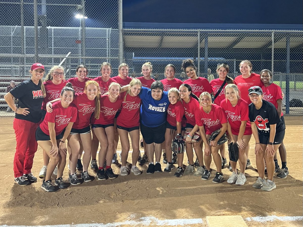 WKUSoftball's tweet photo. Spent the best Friday night with our friends from Special Olympics🤗

#GoTops https://t.co/52EkOh0bz4