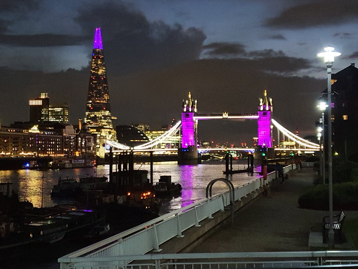 Suzanne0maddock's tweet photo. In London last night celebrating my in laws 55th wedding anniversary. This view was very touching. Paying respects to our lovely Queen x #TheQueen #KingCharlesIII #restaurant #London #towerbridge #londonatnight #theshard #viewoflondon #citylights https://t.co/IGehrVTins
