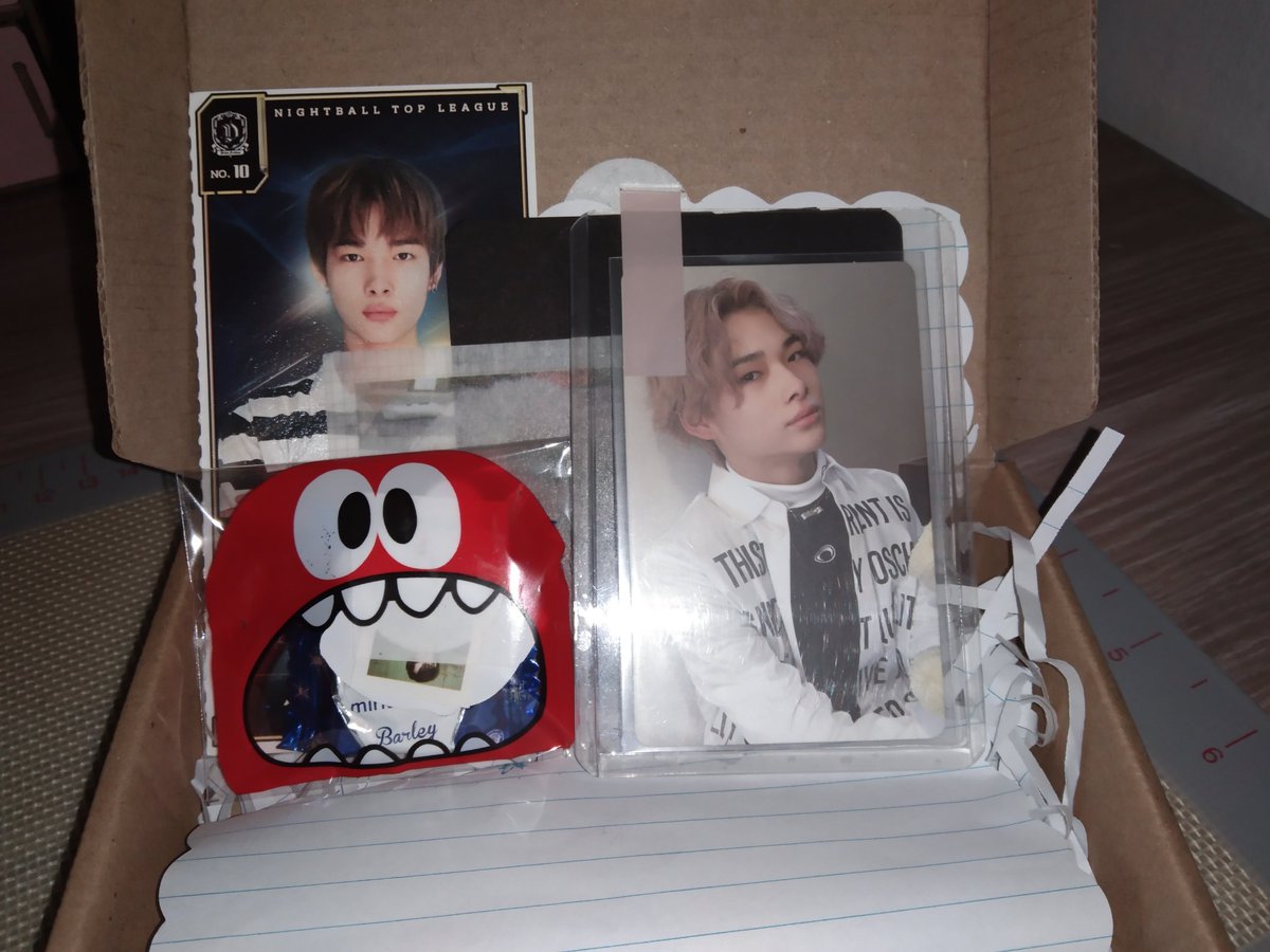 ysa_en7's tweet photo. my prio pc came home!!!
kung hindi mapapauwi si sunoo doll, edi ang partner nya na lang😎GRABE SPARKS HANDS DOWN🫶

thank u @jongseong_17 for the safe packaging and the freebies too! #jongseongfeedback https://t.co/mMJwCUiifZ