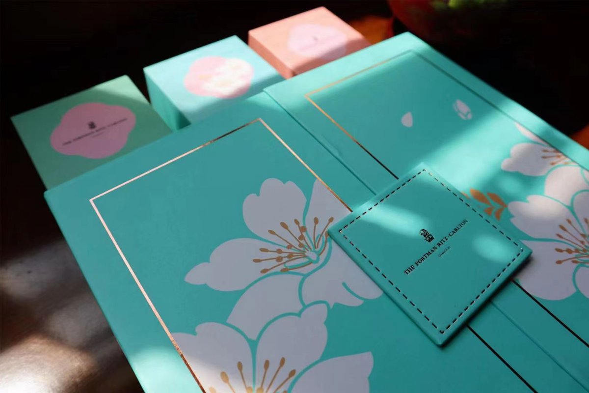 Elijah_Qiu's tweet photo. Happy to have received #MidAutumnFestival greetings and gifts from Amanyangyun by @Amanresorts, The Portman Ritz-Carlton Shanghai, Lohkah Hotel &amp; Spa, JW Marriott Hotel Beijing Central, InterContinental Shanghai Pudong, and Sheraton Qiandao Lake Resort. https://t.co/hqDLXO3iIE