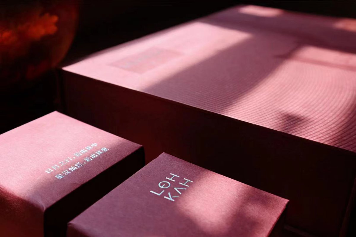 Elijah_Qiu's tweet photo. Happy to have received #MidAutumnFestival greetings and gifts from Amanyangyun by @Amanresorts, The Portman Ritz-Carlton Shanghai, Lohkah Hotel &amp; Spa, JW Marriott Hotel Beijing Central, InterContinental Shanghai Pudong, and Sheraton Qiandao Lake Resort. https://t.co/hqDLXO3iIE