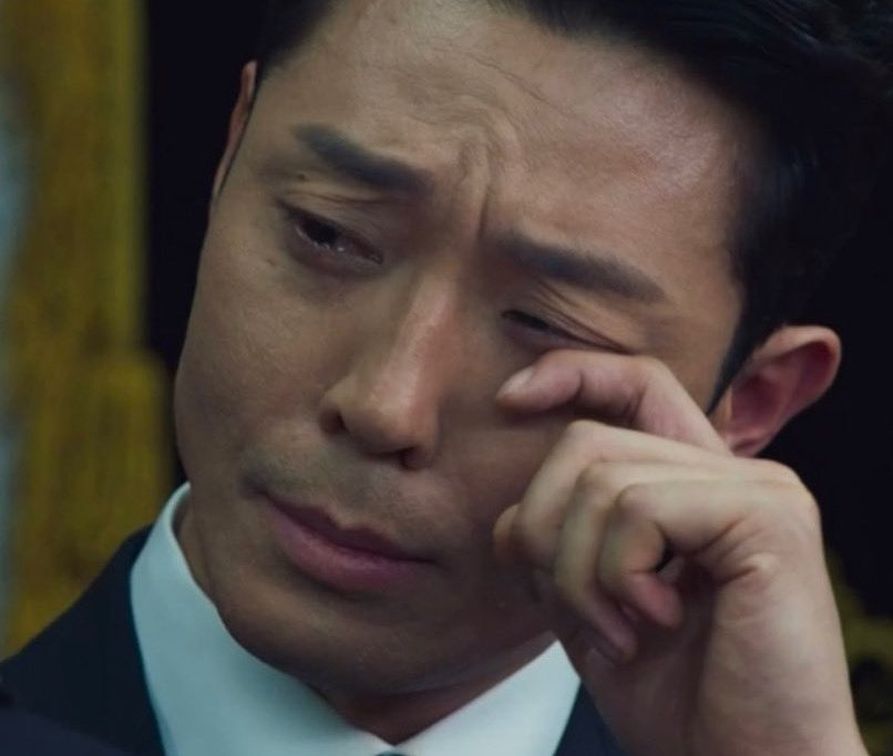 Virrlly's tweet photo. The main villain of this series. Beliau ini bukan sembarang beliau. Gak cuma kelakuan, bahkan rohnya aja jahat😡

#BigMouthEp14 https://t.co/HE3s7peM8t