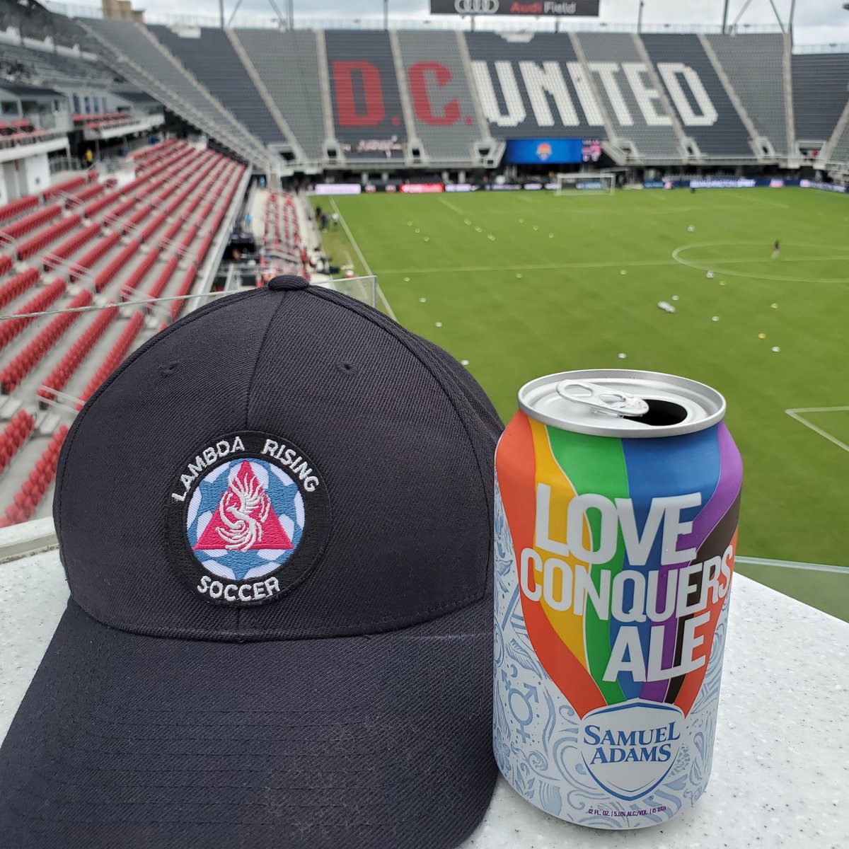 unitednightout's tweet photo. Reppin' @lambda_soccer @AudiField #LFGDC #OneSpirit https://t.co/joEu2yYrl3