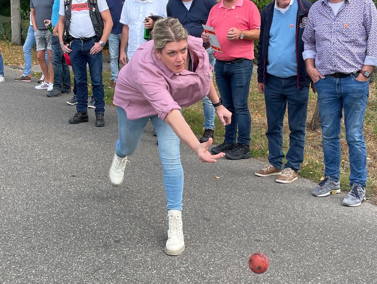 nLestenStuuver's tweet image. Was weer een topdag met @Othmarridders. 55 jaar klootschieten 💪💪