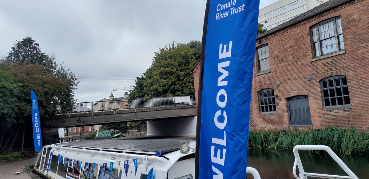 run_taz's tweet photo. A great day out engaging with community on the canal in Birmingham for @BHeritageWeek 

@CRTWestMidlands 
@CanalRiverTrust 
#floatingmuseum
#lifesbetterbywater https://t.co/qOoZCgCWwd