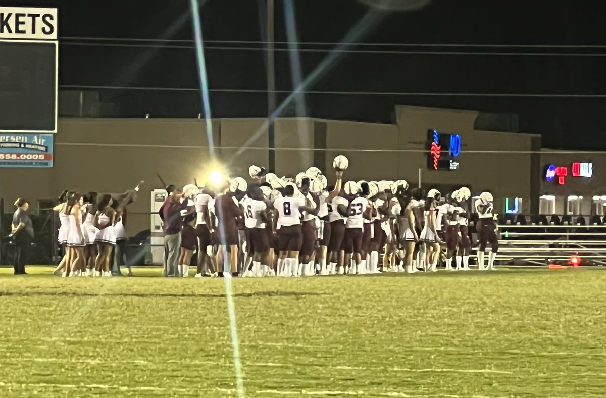 The respect last night! <a href="/KHSRoosFootball/">Killeen Kangaroos FB</a> <a href="/CISDSports/">Cleburne ISD Athletics</a> <a href="/CleburneFB_/">Cleburne Football</a>