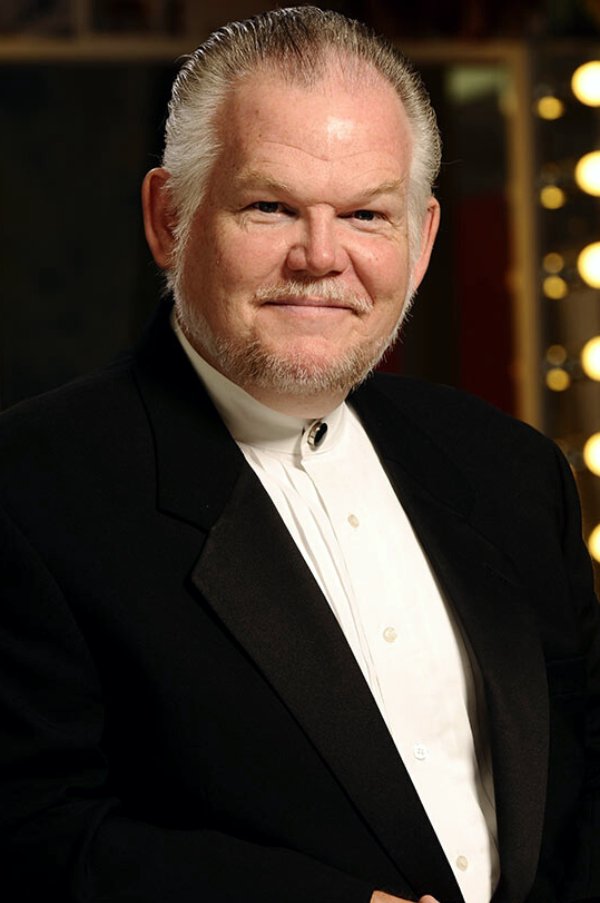 Thomas Potter, UCF’s director of opera, will commemorate the events of September 11 by singing with the Space Coast Symphony Orchestra this weekend. 🕊 We honor and remember the victims and heroes of 9/11.