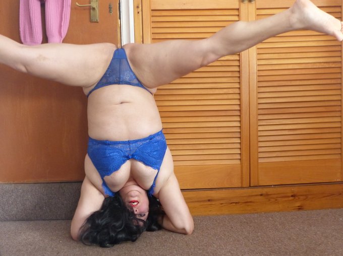 Do you fancy seeing me doing that naked??   live here:  https://t.co/ZTwAzHyNNd  #cam4 #gymporn #elbowstand<a href="/tag/lingerie"class="tags"><span>#lingerie</span></a><a href="/tag/sport"class="tags"><span>#sport</span></a><a href="/tag/cam4"class="tags"><span>#cam4</span></a><a href="/tag/gymporn"class="tags"><span>#gymporn</span></a><a href="/tag/elbowstand"class="tags"><span>#elbowstand</span></a>