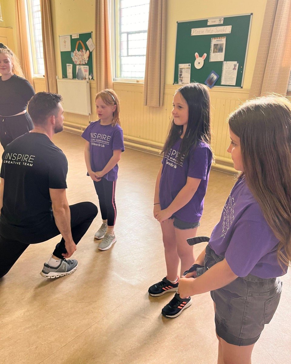 Inspire_TW's tweet photo. Which is why we LOVE to make sure our children are great at making eye contact, confidently. 

Meanwhile, our 12-17s are on SCRIPT ANALYSIS with their fabulous "The Addams Family" production. Yes, folks, they are PROFESSIONALS now 📝

Happy Hump Day, all 💛💜 https://t.co/deeZxc5JW7