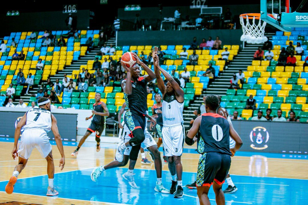 ferwabaRW's tweet photo. #RBLPLAYOFFSFINALS
@AprBasketball won the 🥉 place of the RWANDA BASKETBALL LEAGUE IN MEN Category winning over @TigersRwandaBC a very comfortable win.
#APRBBC 95-42 #TIGERSBBC
#RBL https://t.co/Iw2IZNOSqR