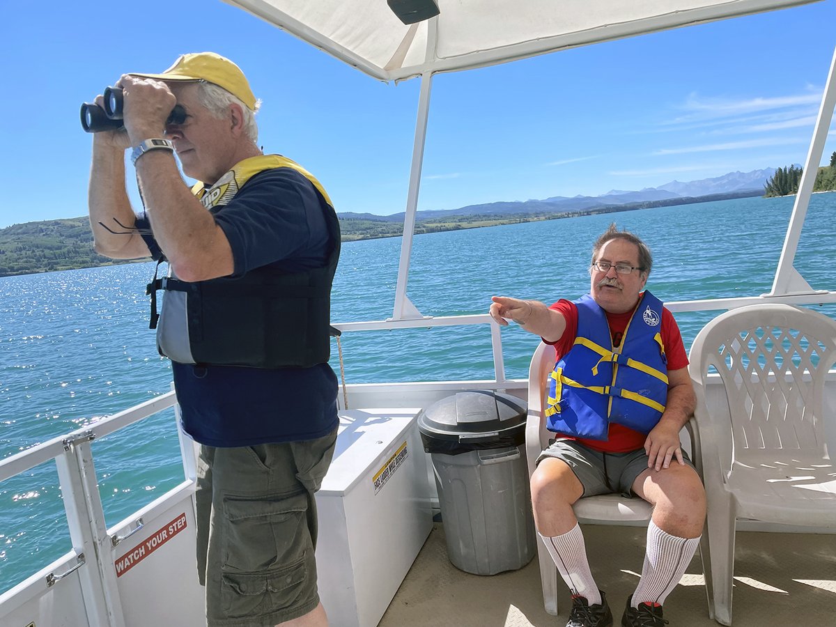 bethanycare's tweet photo. Bethany Calgary residents enjoyed a sunny day out on Ghost lake with The Handi-Boat Society of Alberta. Hats off to a wonderful crew, thank you!
#HandiBoatAssociation #BethanyCalgary #GhostLake #BethanyCareSociety #ABseniors #SeniorCare #CreatingCaringCommunities #YYCseniors https://t.co/etBDC0BGn1