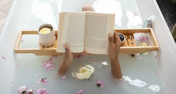 Tarcher_Books's tweet photo. Looking for a new wellness read? We have a book or two (or three!). Check out #BigActivityBookforDigitalDetox by @ramshackleglam & @Erinrwilliams2, #SetBoundariesFindPeace by @NedraTawwab, & #MyFriendFear by @meeraleepatel.
Thanks for the recs, @BookRiot! https://t.co/w8jKBzAjLY https://t.co/sZd8uxGFBT