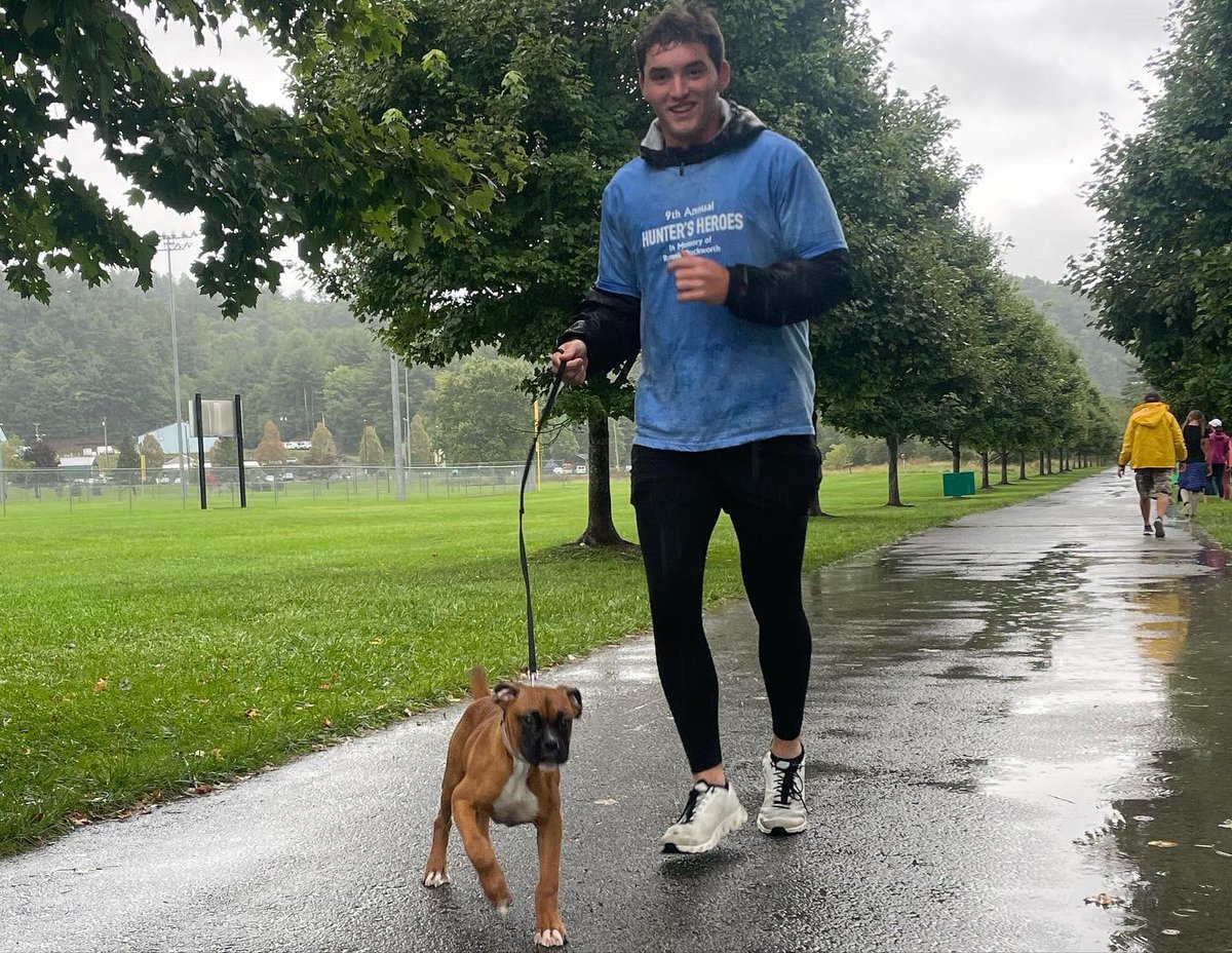 AppBaseball's tweet photo. Humbled to run as a team in Hunter’s Heroes 5K this morning, in memory of Ronnie Duckworth and all local heroes who serve our community 

#AppFamily https://t.co/gFnv996UAS