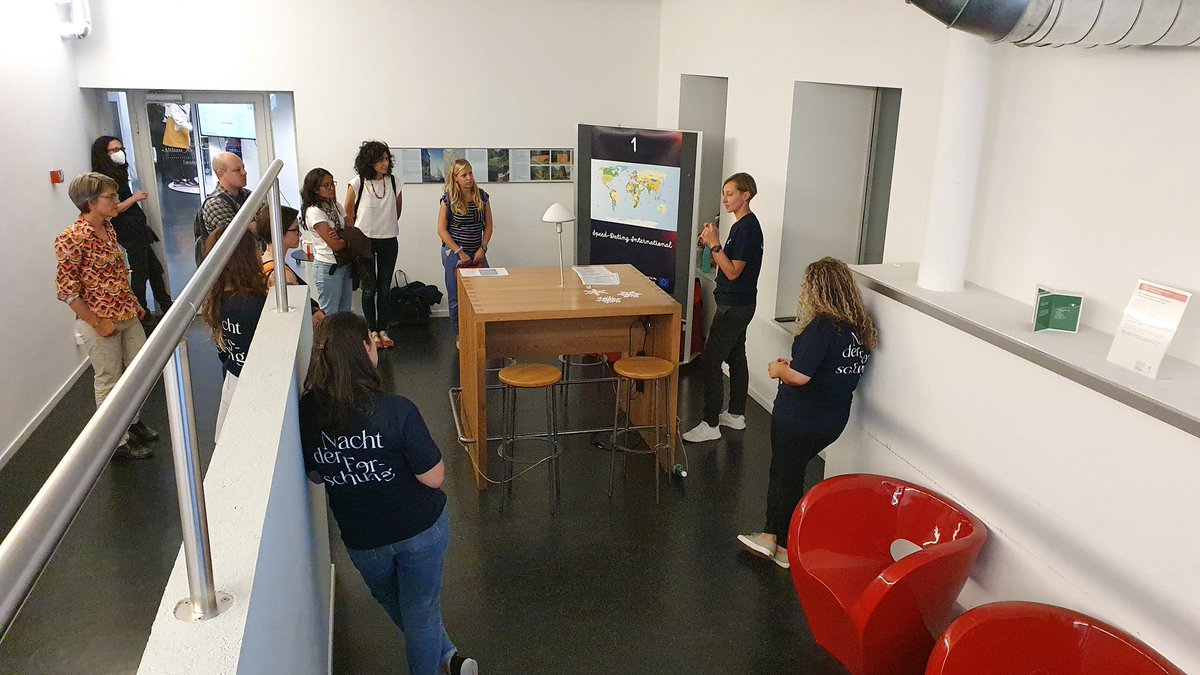 Maddalenabern's tweet photo. Kick-off mit the #MSCAFellows at #NdFunibern. Speed dating with Agne Frismantiene of @PertzL presenting her project on cancer cells which are as diverse as snow flakes. https://t.co/dRJygGI6hV