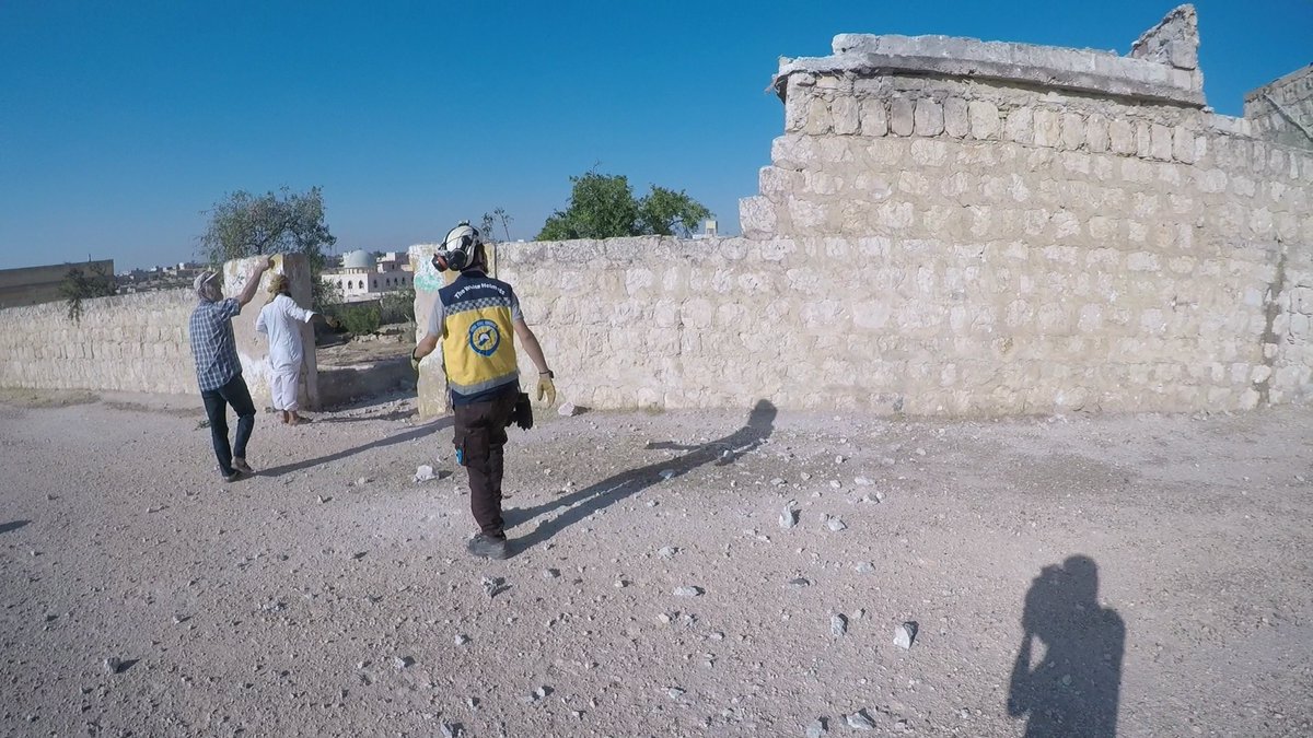 SyriaCivilDef's tweet photo. Regime and Russian forces targeted residential neighborhoods and agricultural lands with mortar shells today in the village of Tadel in the western countryside of #Aleppo. The village of Afes Sharqi, east of #Idlib, was subjected to similar bombardment last night. No casualties. https://t.co/XlBL2oSk6O