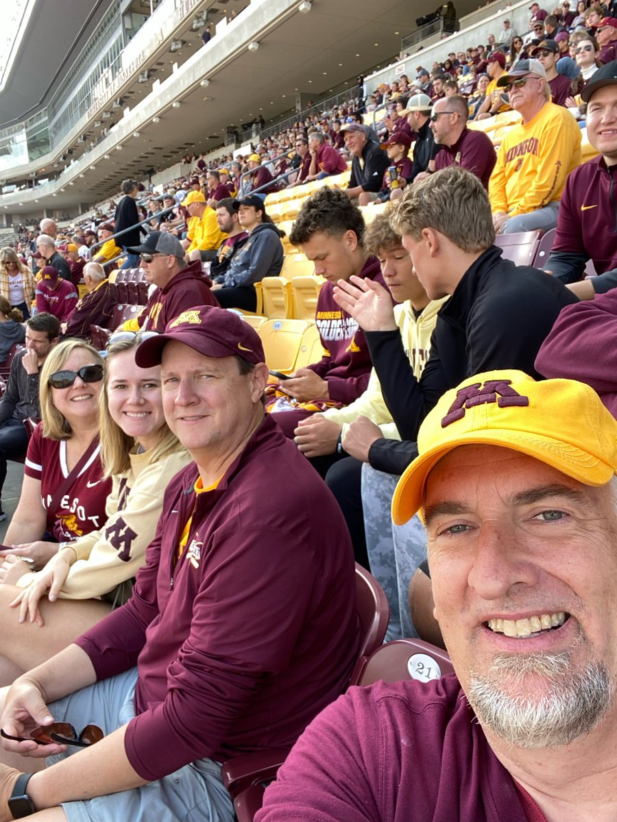 kkern68's tweet photo. let’s GO GOPHERS! #gophergameday https://t.co/nptO7nYgrf