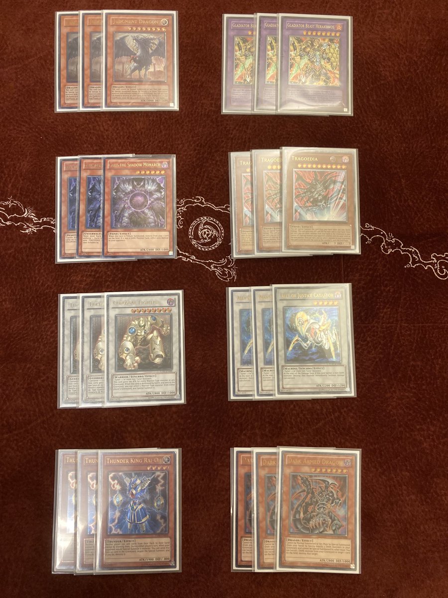 ExtravagantCards tweet media