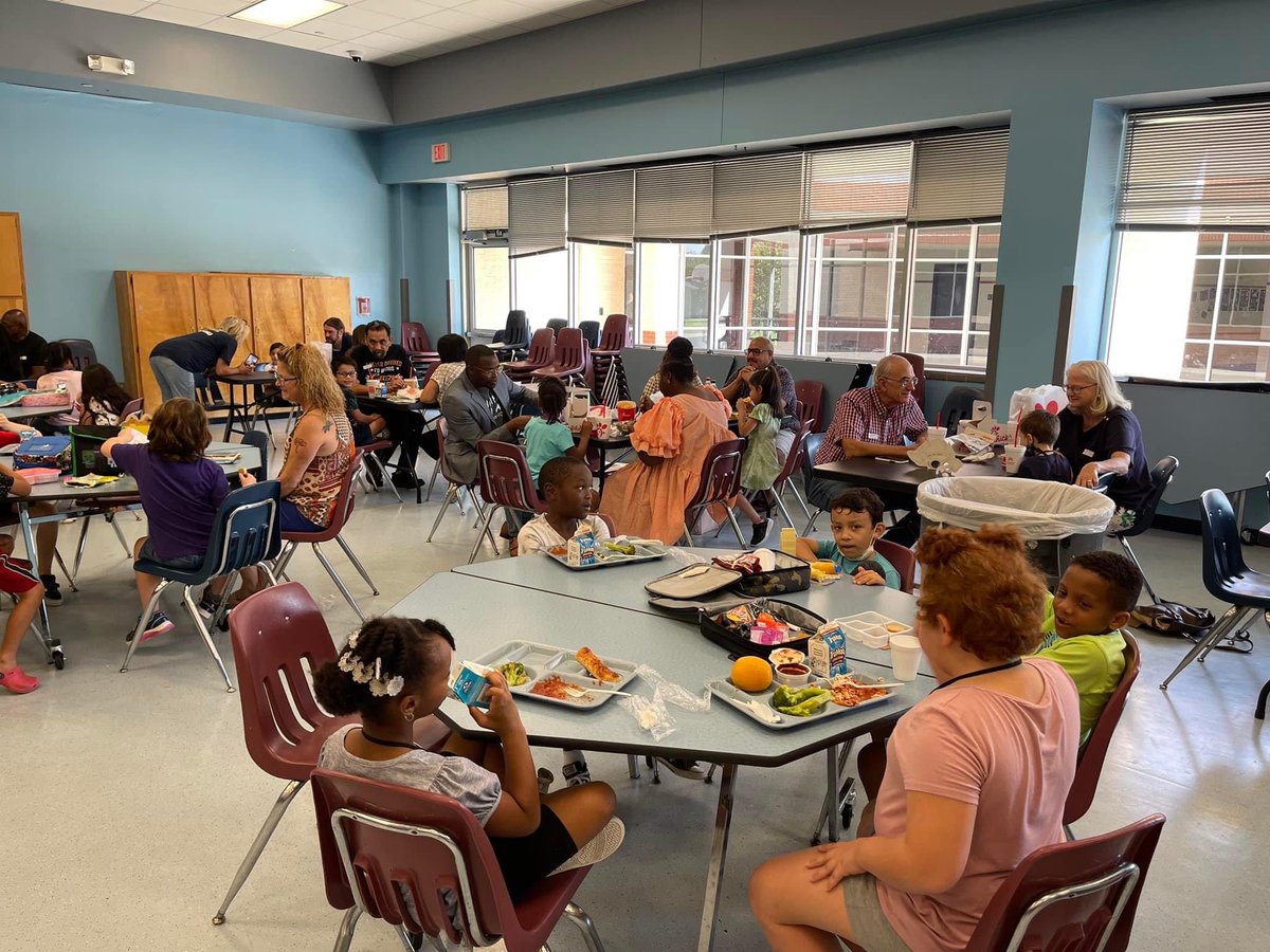 TRiveraPTA tweet media