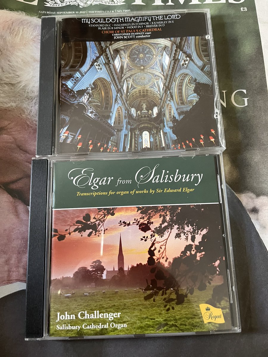 robertflute's tweet photo. #Evensong - had to have #Elgar #ForTheFallen as the commentator on bbc spoke over it last night !! #Brewer in D of course, concluding with #Willcocks wonderful arr. of God Save The King 👑 https://t.co/jiJcjZcedK
