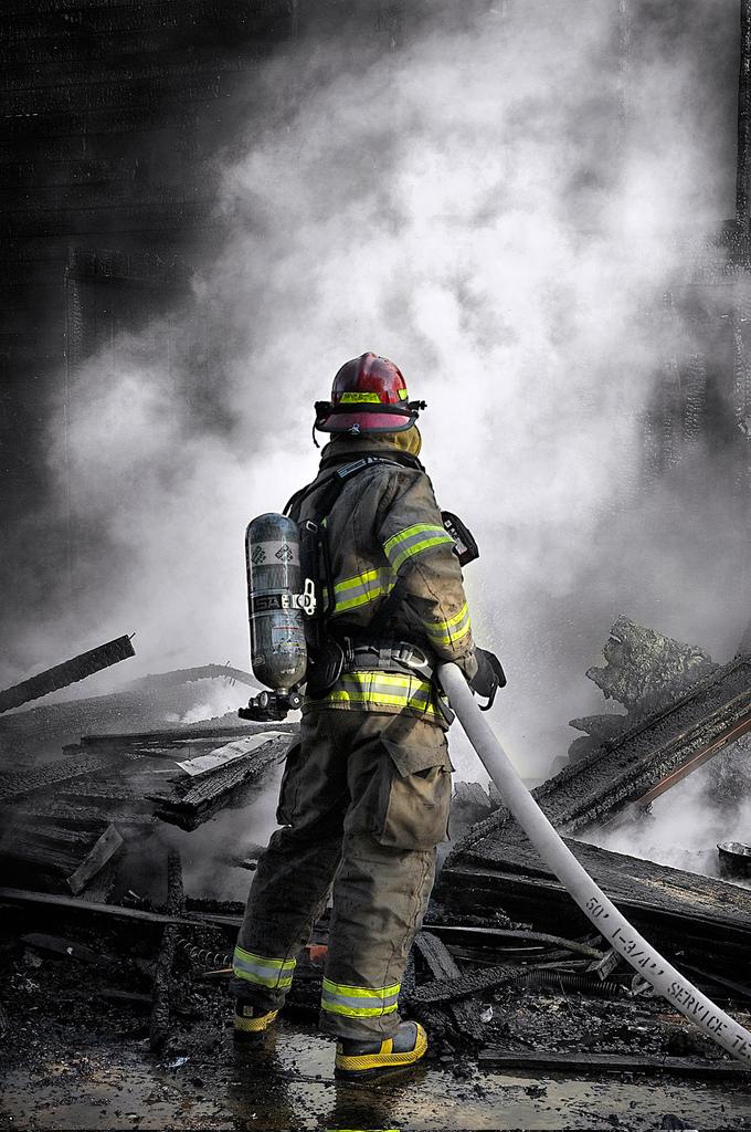 21 Years later...so many memories...so many lives lost...so many carry the physical and emotional scars even today.  Thank you to those who served then and to those who still serve on the Frontlines today. WE WILL NEVER FORGET. <a href="/usfire/">U.S. Fire (USFA)</a>