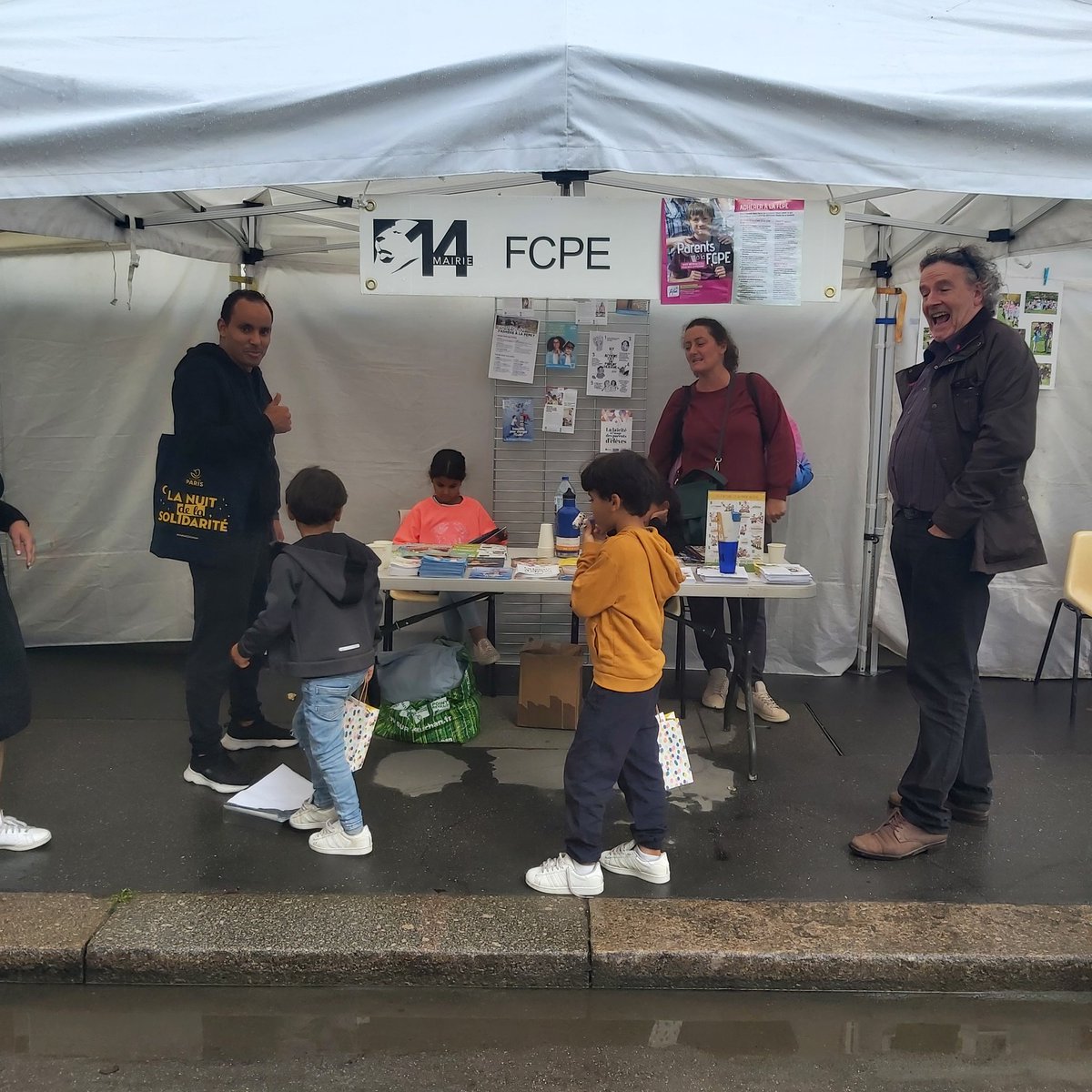 Retour sur une journée pluvieuse mais loin d'etre triste au Forum de rentrée paris 14, avec des parents, des élus et même des enfants ... en nombre ! #fcpe #fcpeparis #ul14