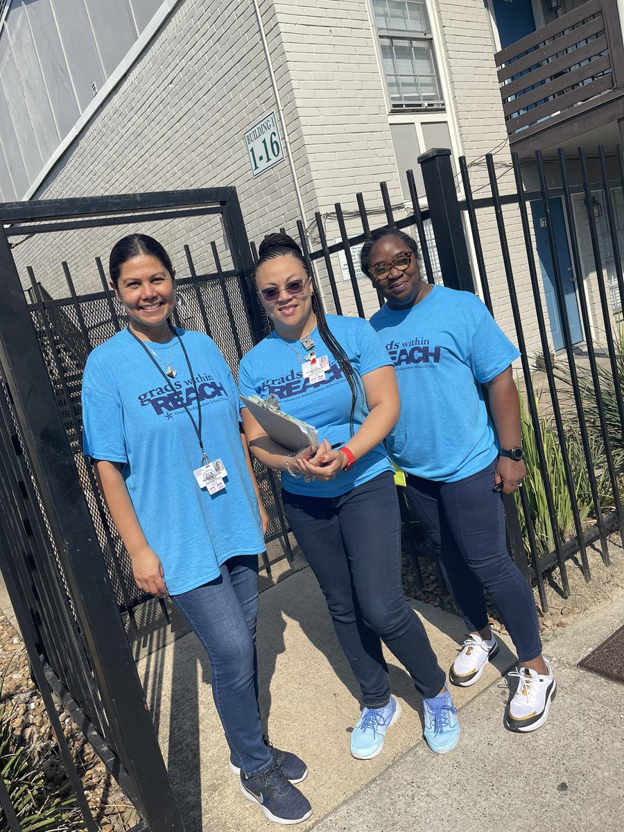 Saturday morning success gaining the commitment from <a href="/ghostofheights/">Heights High School</a> parents and students to return to school. #GradsWithinReach <a href="/heightshigh1/">Wendy Hampton</a> <a href="/HISDHighSchools/">HISDHighSchools</a>
