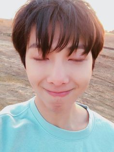 mefui7wuwisk's tweet photo. 🖇️Playlist &amp; Layouts for Namjoon birthday !!

@BTS_twt https://t.co/zORYV4ZcCI