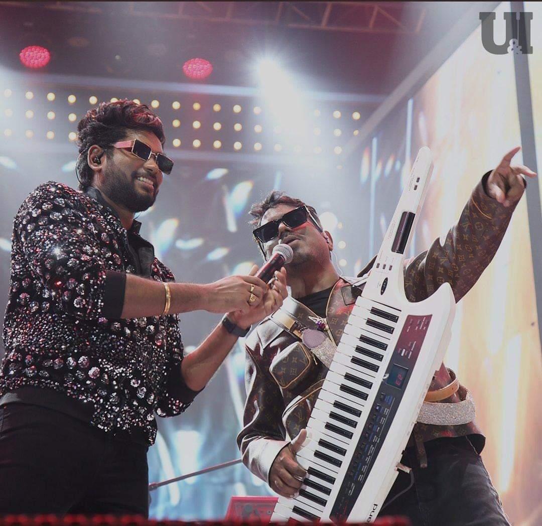 unakennapa007's tweet photo. This ❤️🔥
#SamVishal
#U1LiveInChennai https://t.co/GGLjkXEdhF