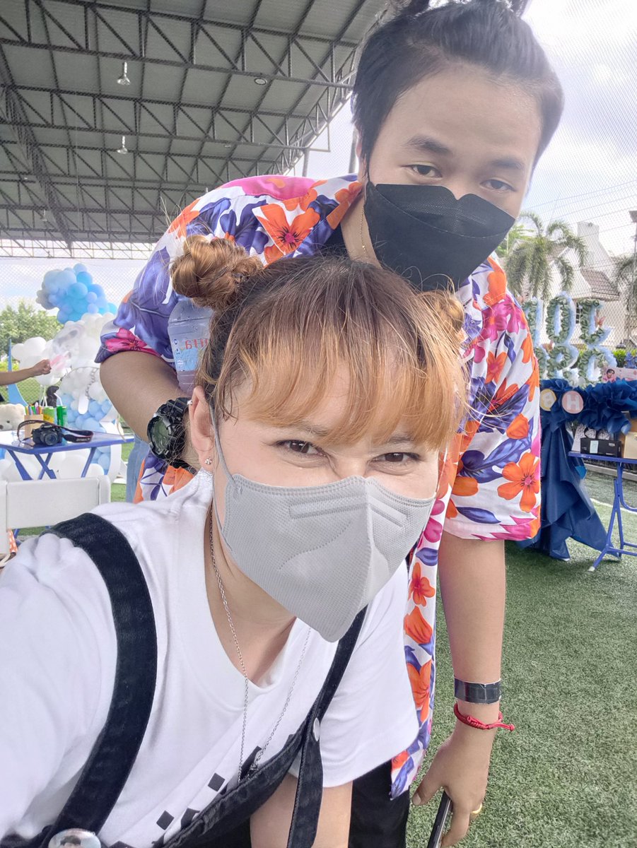 sanmoon948's tweet photo. ดาราท่านหนึ่ง ชื่อคุณเพชร...😁
#jobbiijob #clanny @petchy4455 https://t.co/I08ZtEOJc0