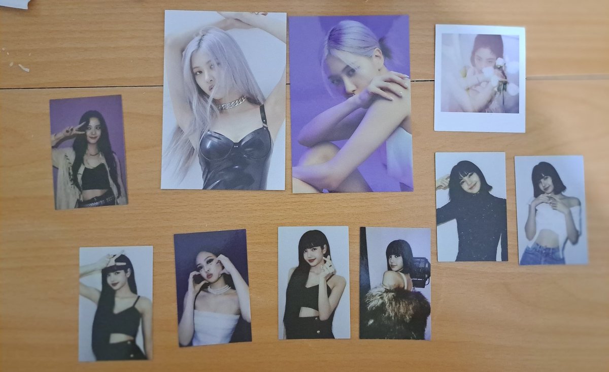 bestintzy's tweet photo. Blackpink satış the aldum Jennie Solo
The album postcard 30 TL 
The album pc 75 TL (Beyaz üstlü Lisa da kart izi var 65 TL)
Jennie Solo hasarlı 90 TL 
ödeme ibaan paparaa
kargo uygulama 
merak ettiğiniz bir şey varsa dm atabilirsiniz 💜 https://t.co/gZPyvxRf29