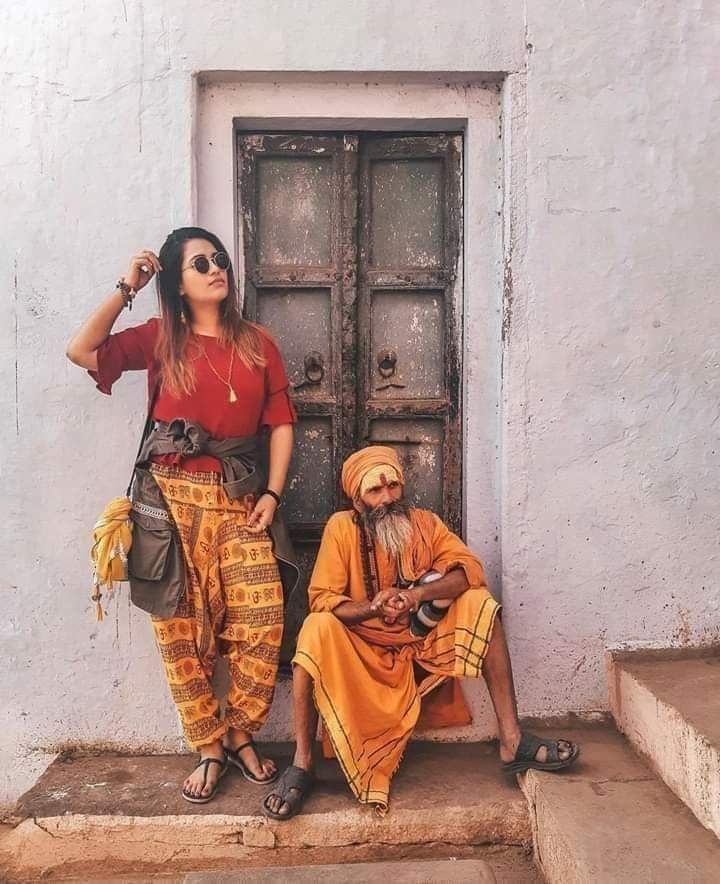 HelloPandit_Ji's tweet photo. दुनिया में बहुत से चेहरे है, इन आखों की पसंद तुम हो...!!  #पंडिताइन ❤️ https://t.co/NMVBj1pFHH