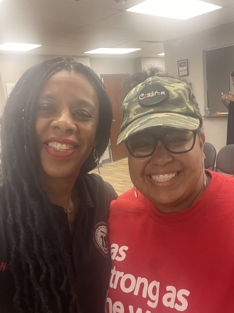 mshaley14's tweet photo. #NABSWStrong💪🏾 
Another great day in the A❤️🖤💚 https://t.co/fhuhFnbGkt
