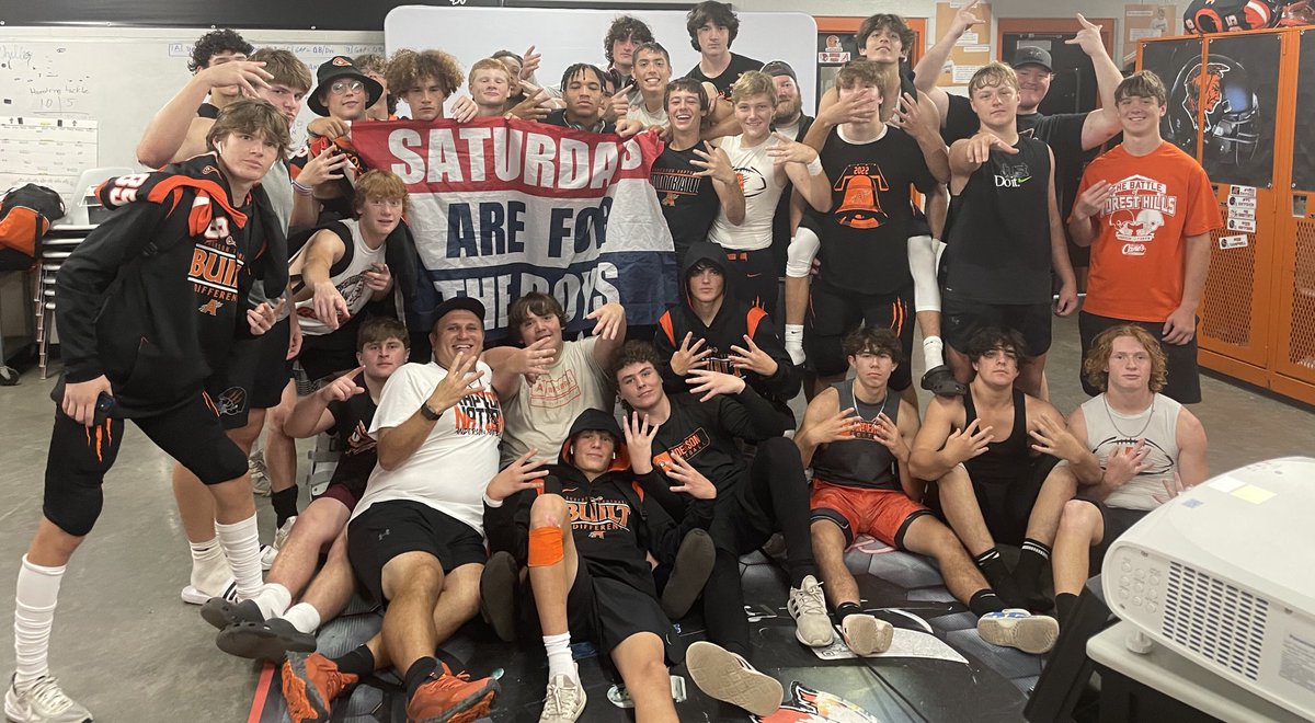 CoachEvanDreyer's tweet image. Congrats to our JV squad for their victory this morning!!! Huge things ahead for ⁦@_AHS_Football⁩!!! #WorkWins