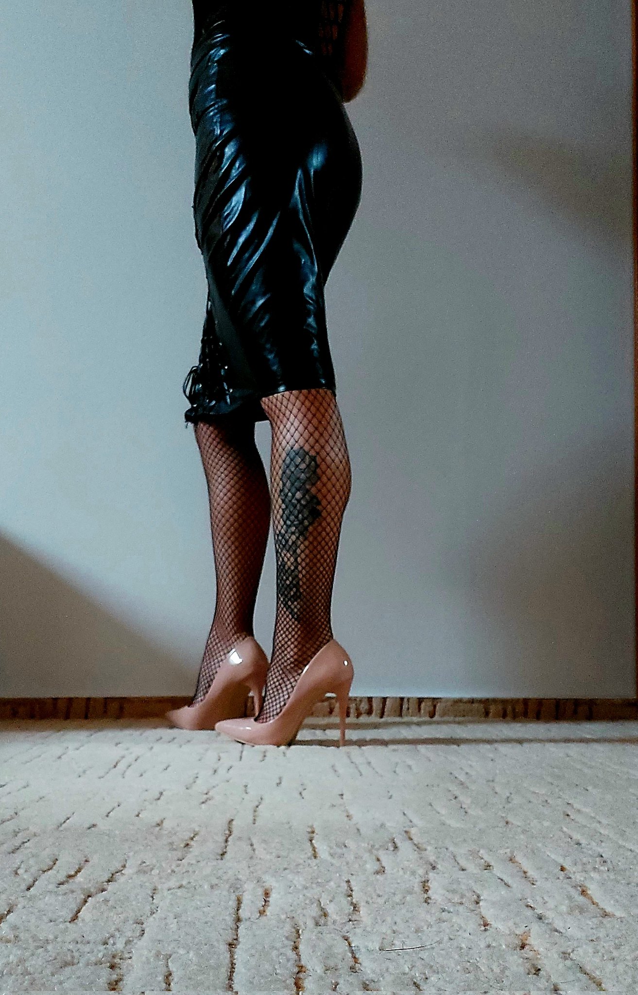 👸Goddess Fiona👸🔥 on Twitter: "Je bent het leukste als je kruipt en