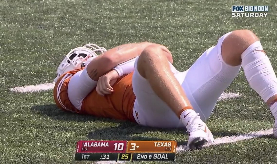 UFMTV_'s tweet photo. Absolute Pain……
#Longhorns https://t.co/RBBsXV8UqO