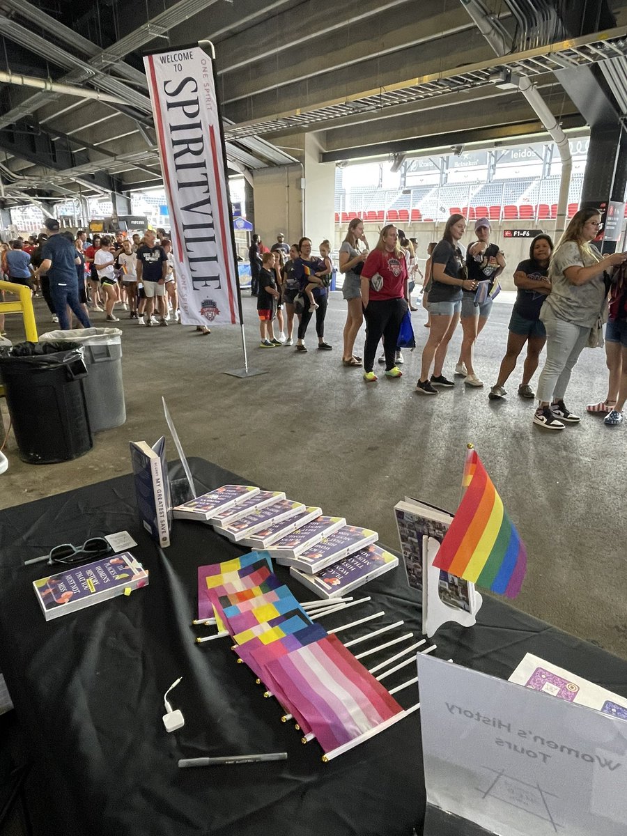 A Tour Of Her Own tweet media