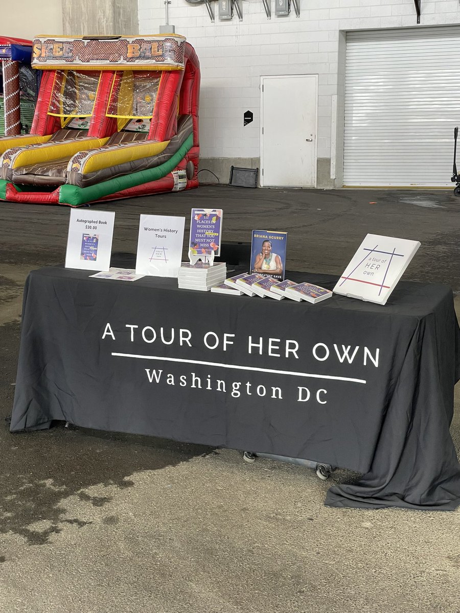 A Tour Of Her Own tweet media