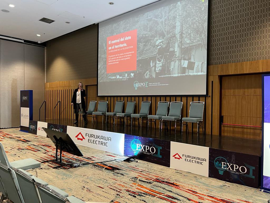 valormas's tweet photo. Nuestra Gerente General @lbustamantearq representó al Grupo Empresarial @IDEA_Antioquia en #ExpoI, gran feria colombiana que convoca a los actores que le apuestan a las Ciudades Inteligentes para entregar más desarrollo a través de la #tecnología al territorio. https://t.co/MRmaXWKDxW