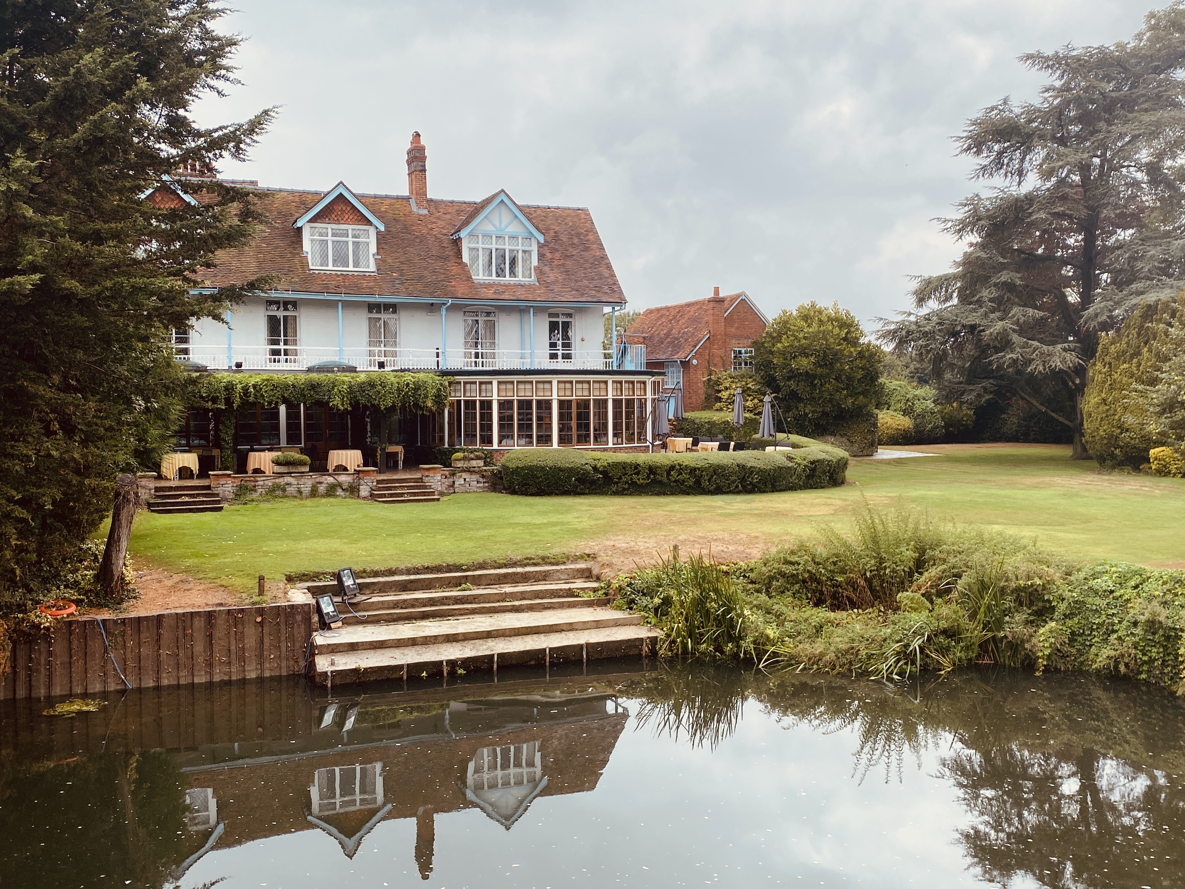 The french horn deals sonning